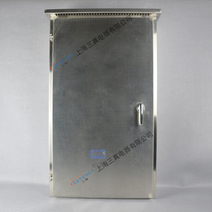 守护配电安全 电源防雨盒的选择与应用全解析